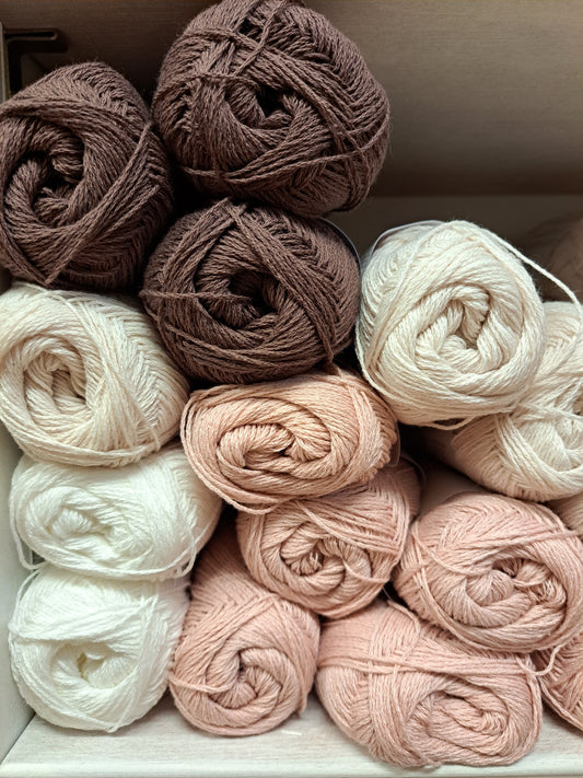 Sandness Garn Thyn Line