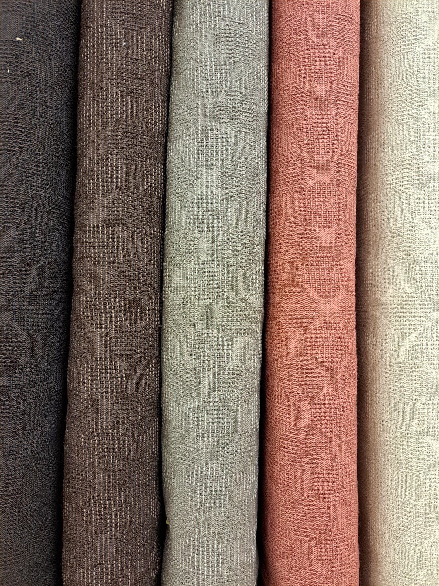 Sakizome Yarn Dyed solid mit Struktur